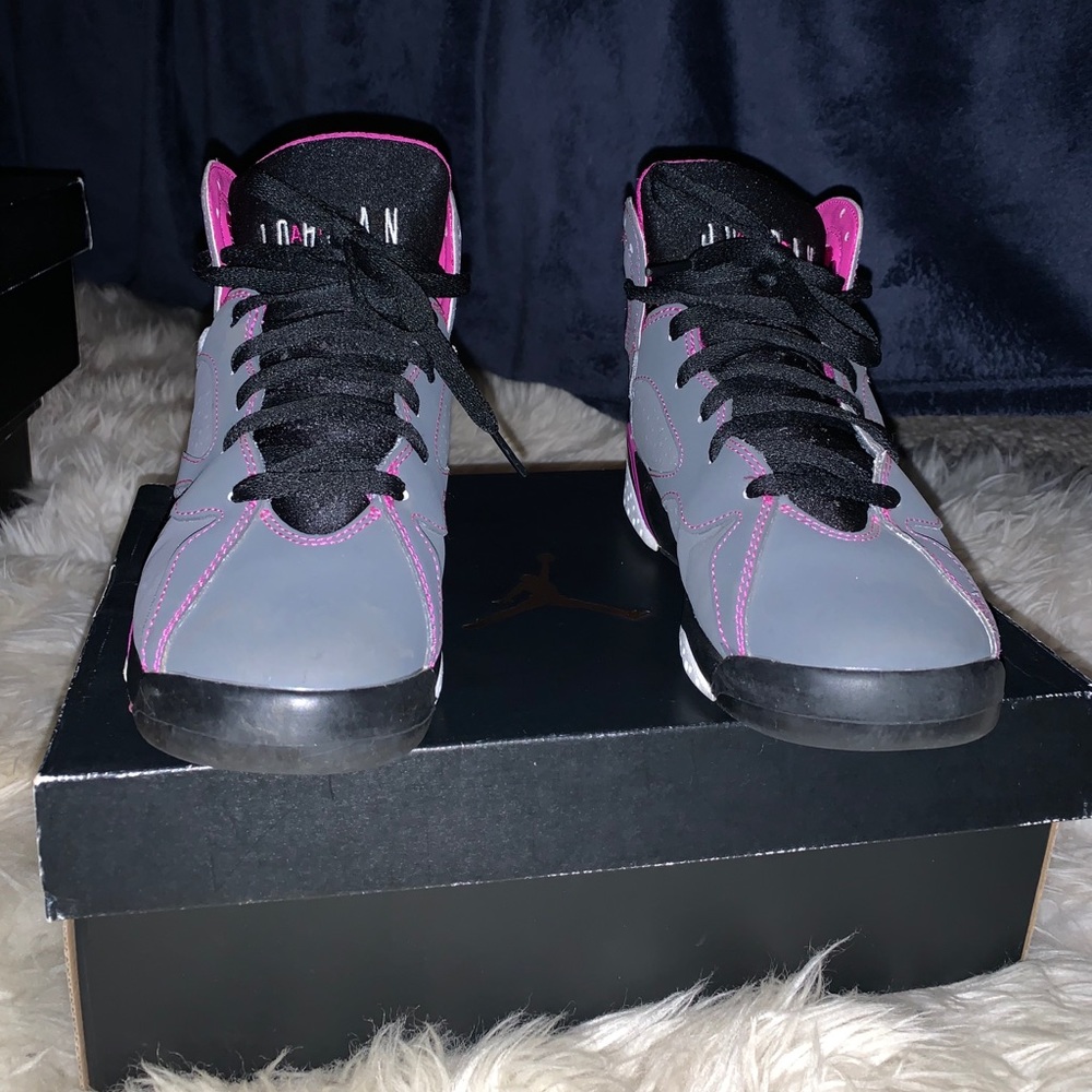 Jordan 7 retro 30th GG Fuchsia, black, gray